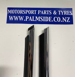 Mini Door Moulding Outer With Seal R/H, L/H or Pair
